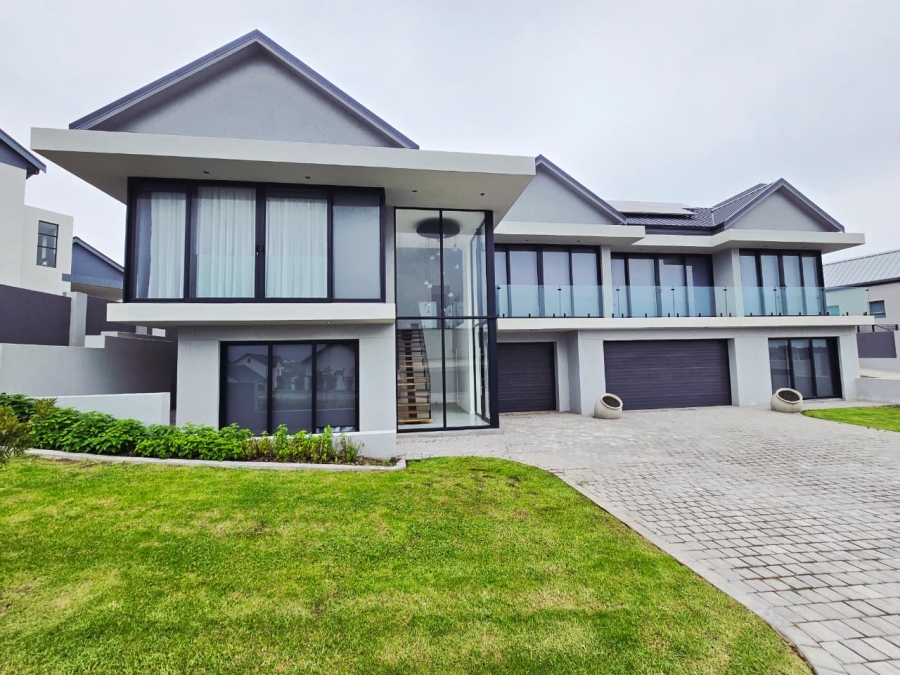 4 Bedroom Property for Sale in Kingswood Golf Estate Western Cape